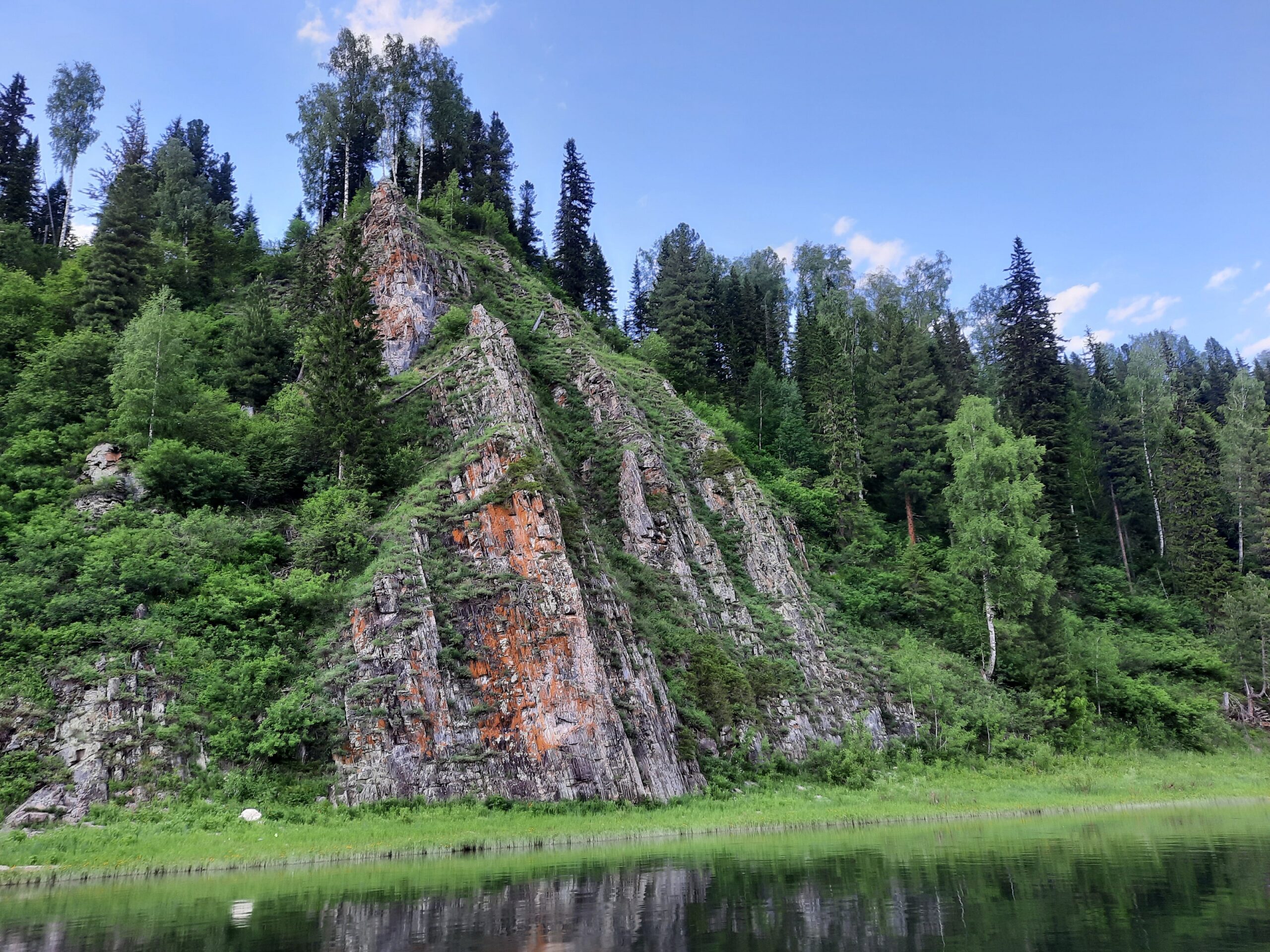 Унушкольские скалы